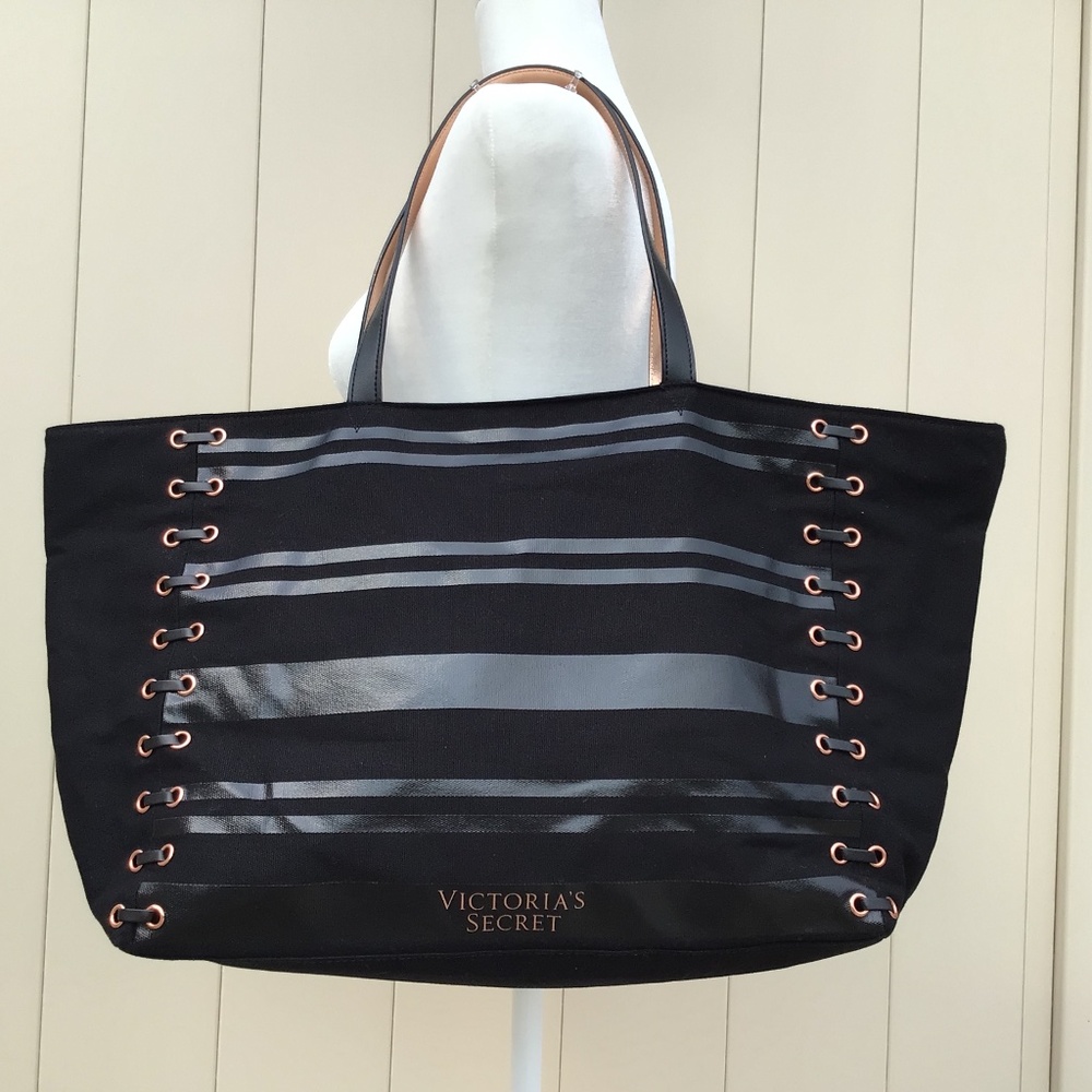 NWOT Victoria’s Secret Weekender/ Lg Tote